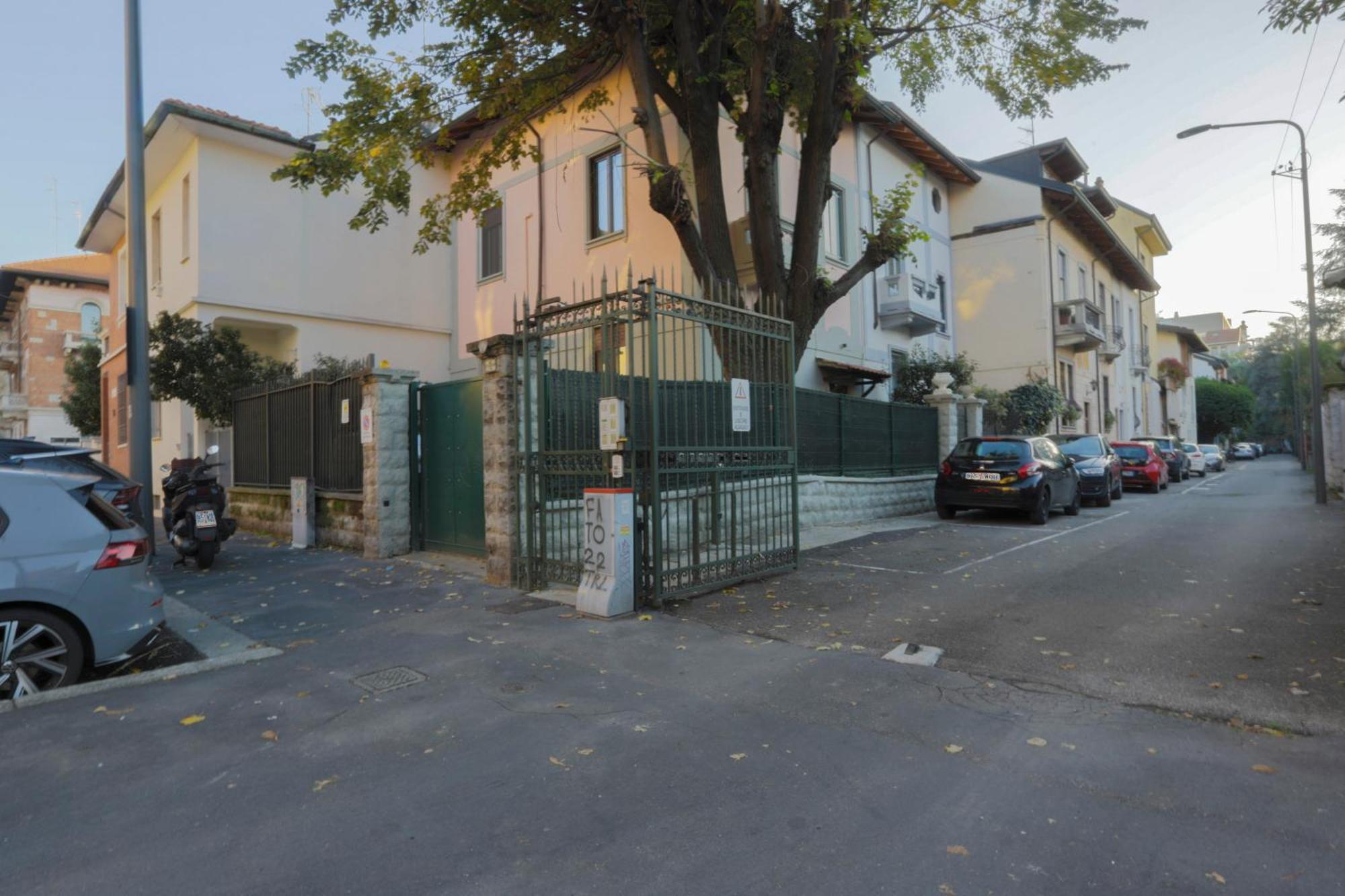 Fiera Milano-City Life Free Parking Villa Anglia' S Bridge Екстериор снимка